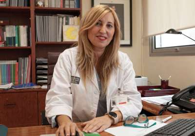 Ana Peiró Gómez, gerente del Departamento de Salud de Sagunto, en su despacho del hospital